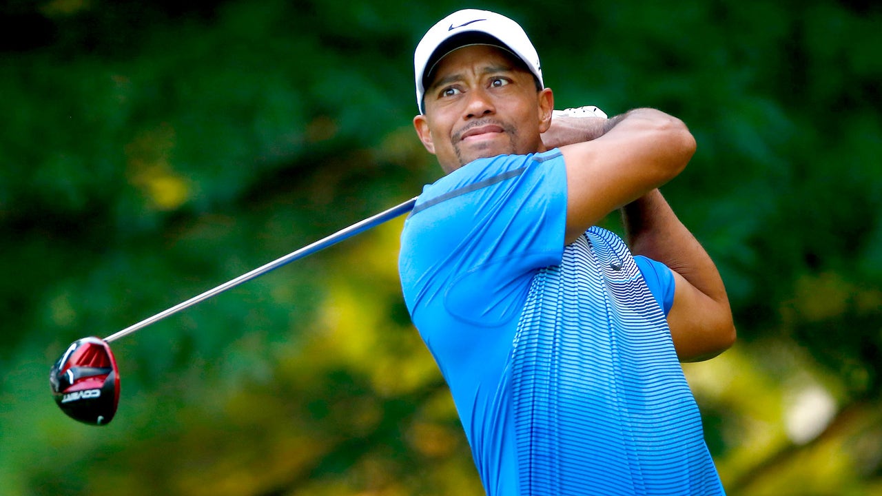 Woods goes to old driver without new results at Firestone